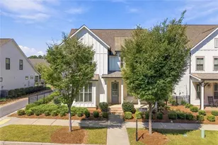 1043 Harvest Park Ln, Suwanee, GA 30024 - Photo 2