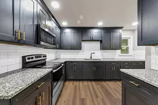956 Laurel St, Morrow, GA 30260 - Photo 6