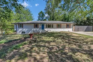 956 Laurel St, Morrow, GA 30260 - Photo 1