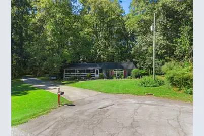 4343 Hamill Ct, Buford, GA 30519 - Photo 2