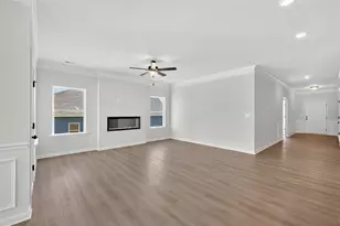 368 Wick St, Hoschton, GA 30548 - Photo 6