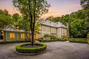 2485 W Wesley Rd NW, Atlanta, GA 30327 - Photo 2