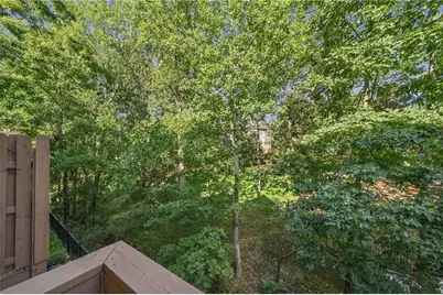 5480 Glenridge Park, Sandy Springs, GA 30342 - Photo 32