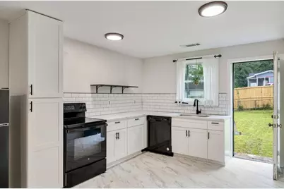 1268 Ladd Street SW, Atlanta, GA 30310 - Photo 10