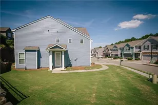 3317 Castleberry Village Cir, Cumming, GA 30040 - Photo 4