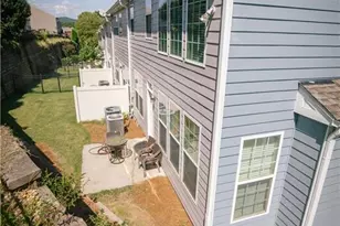 3317 Castleberry Village Cir, Cumming, GA 30040 - Photo 40