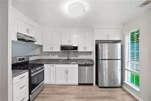 6449 Eastbriar Dr, Lithonia, GA 30058 - Photo 10