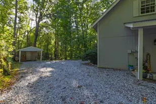 202 Crystal Hills, Clarkesville, GA 30523 - Photo 10