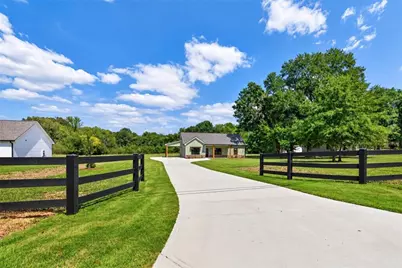 81 Wieuca Way, Cedartown, GA 30125 - Photo 2