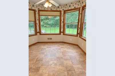 3420 Coles Creek Drive, Buford, GA 30519 - Photo 4
