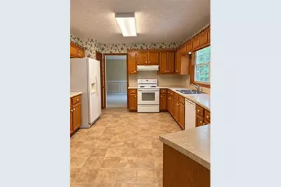 3420 Coles Creek Drive, Buford, GA 30519 - Photo 2