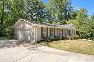3434 Palace Ct, Tucker, GA 30084 - Photo 2