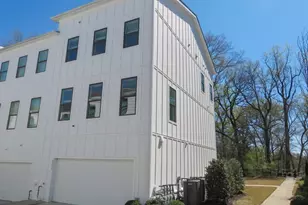 2452 Sycamore Rd NW, Atlanta, GA 30318 - Photo 2