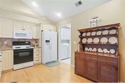 1402 Sweet Apple Circle, Alpharetta, GA 30004 - Photo 12