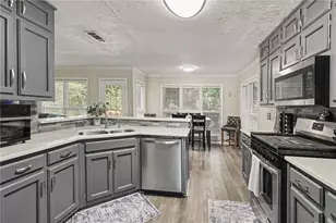 3398 Mosswood Ln, Rex, GA 30273 - Photo 12