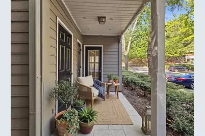 306 Bainbridge Drive, Sandy Springs, GA 30327 - Photo 4