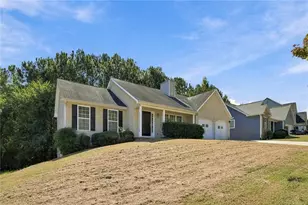 5741 Village Loop, Fairburn, GA 30213 - Photo 4