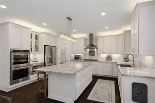 1700 Ridgefield Dr, Roswell, GA 30075 - Photo 12