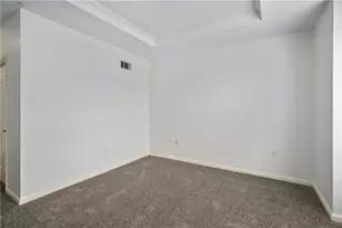 3334 Peachtree Rd NE, Atlanta, GA 30326 - Photo 22