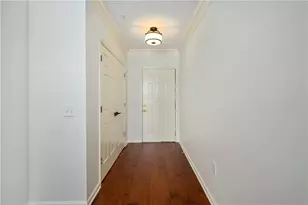 3334 Peachtree Rd NE, Atlanta, GA 30326 - Photo 4