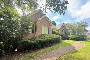 8521 Parkview Ct, Monroe, GA 30656 - Photo 2