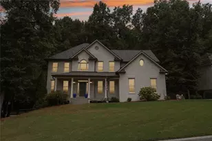 233 Jeffrey Dr, Woodstock, GA 30188 - Photo 2