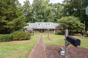 2164 Carson Valley Dr, Tucker, GA 30084 - Photo 2