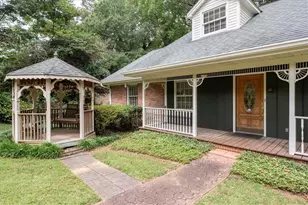 2164 Carson Valley Dr, Tucker, GA 30084 - Photo 4