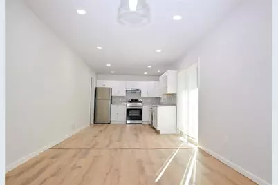 586 E Glochester Place NW, Norcross, GA 30071 - Photo 6