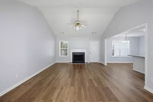 2625 Hidden Creek Dr, Loganville, GA 30052 - Photo 6
