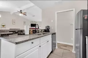 422 Plainville Dr SW, Atlanta, GA 30331 - Photo 6