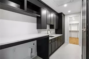 6200 Ferry Dr, Sandy Springs, GA 30328 - Photo 22