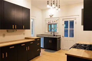 1396 Graham St SW, Atlanta, GA 30310 - Photo 10