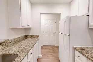 300 Johnson Ferry Road NE, Sandy Springs, GA 30328 - Photo 20
