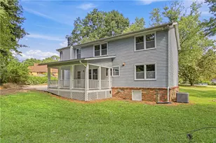 2215 Angela Dr SW, Lilburn, GA 30047 - Photo 42