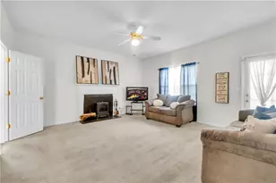 1289 Labrador Ln, Riverdale, GA 30296 - Photo 10