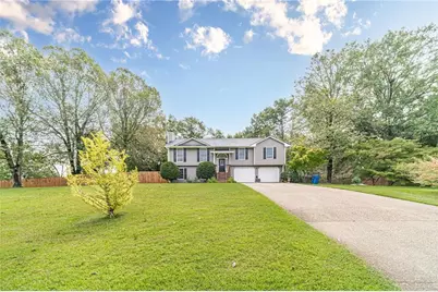 27 Creek View Drive, Hoschton, GA 30548 - Photo 2
