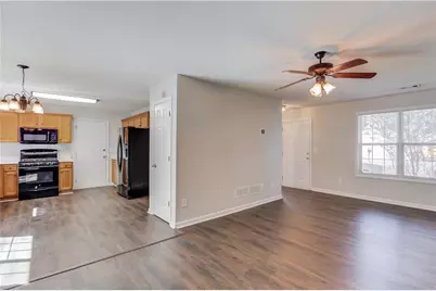 725 Riverside Walk Crossing, Sugar Hill, GA 30518 - Photo 10
