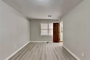 2124 Golfview Dr SE, Conyers, GA 30013 - Photo 6