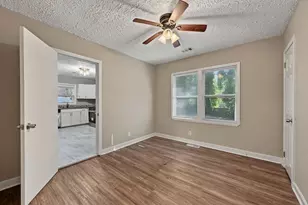 2312 Polar Rock Ave SW, Atlanta, GA 30315 - Photo 8