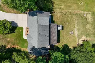 141 Shadowlake Ln SE, Marietta, GA 30067 - Photo 2