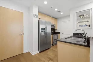 250 Pharr Rd NE, Atlanta, GA 30305 - Photo 12