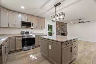 4004 Pinewood Dr SE, Dalton, GA 30721 - Photo 18