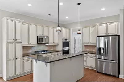 2979 Gateland Square, Marietta, GA 30062 - Photo 2