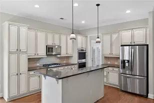 2979 Gateland Square, Marietta, GA 30062 - Photo 2