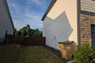 4345 Sunflower Cir, Cumming, GA 30040 - Photo 4