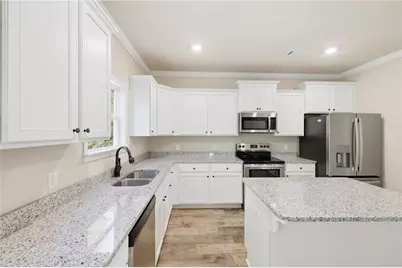 275 Huntington Manor Court, Cornelia, GA 30531 - Photo 4