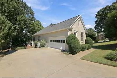 174 Azalea Chase Drive, Suwanee, GA 30024 - Photo 2