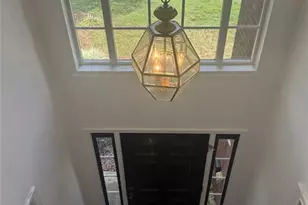 5059 Weatherstone Dr, Buford, GA 30519 - Photo 4