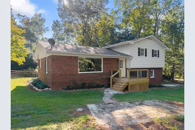 388 Sanders Street, Clarkesville, GA 30523 - Photo 6
